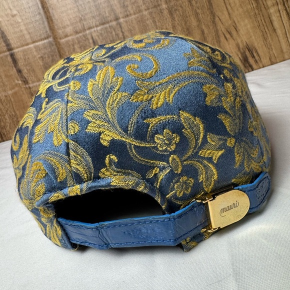 Mauri Gobelin Fabric & Alliagtor Hats - Picture 6 of 9